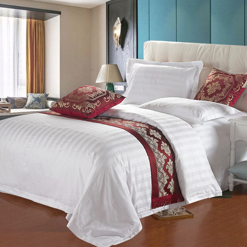 4 PCS Luxurious Fine Hotel Bedding