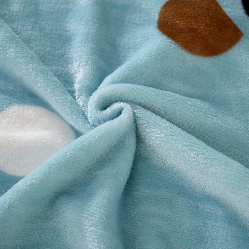Polka Dot Bedding Blanket Lightweight