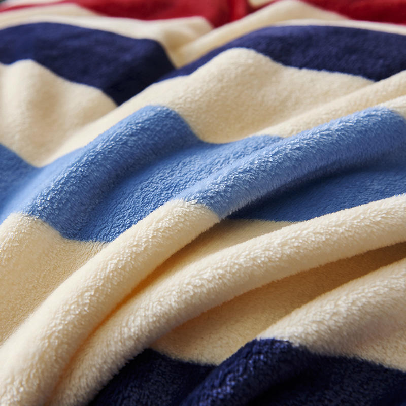 Lightweight Polyester Blanket Super Soft
