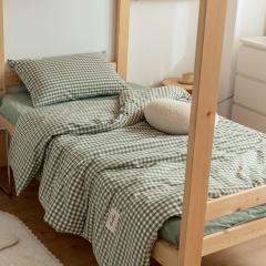 Roupa de cama branca escolar,