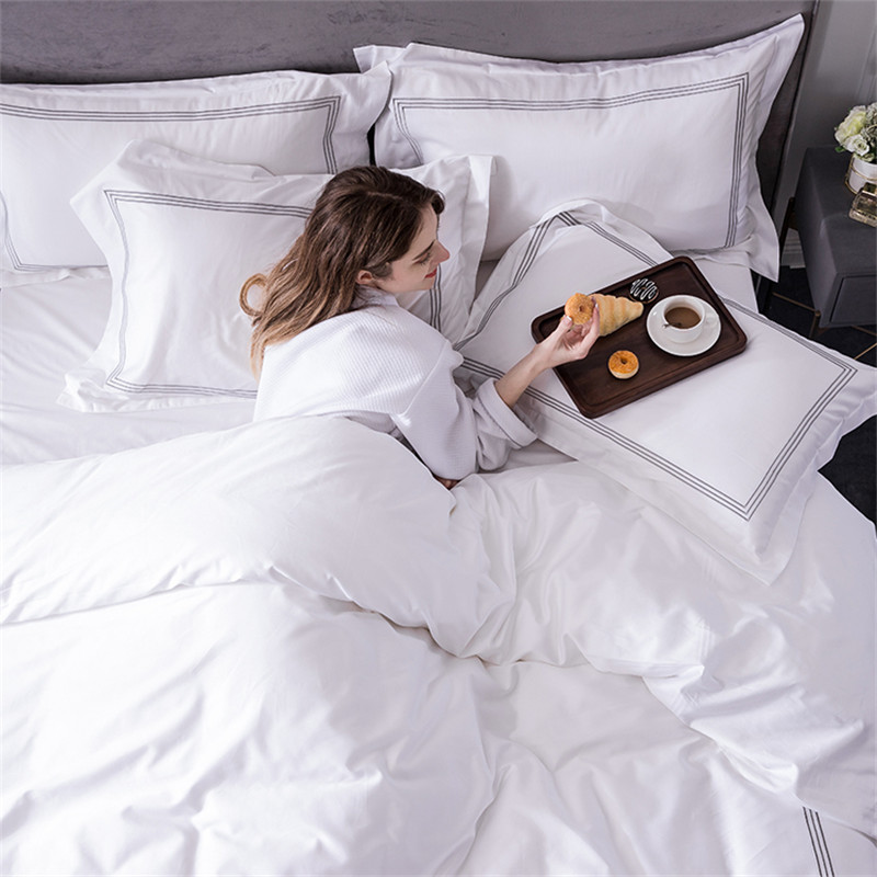 Que precauções devem ser tomadas ao lavar tecidos de cânhamo com roupas de cama de hotel?